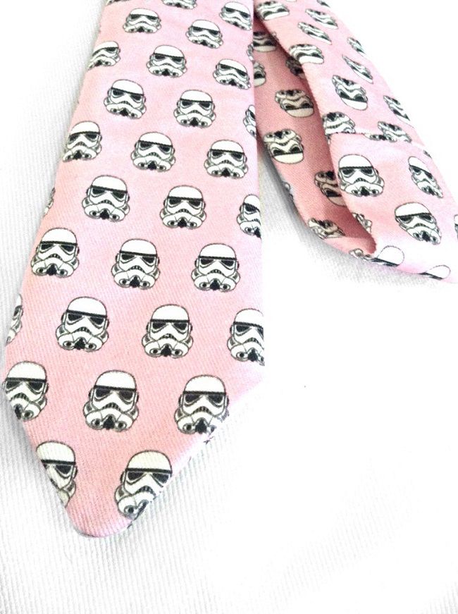 cravate-stormtrooper-rose-pink-star-wars [650 x 871]