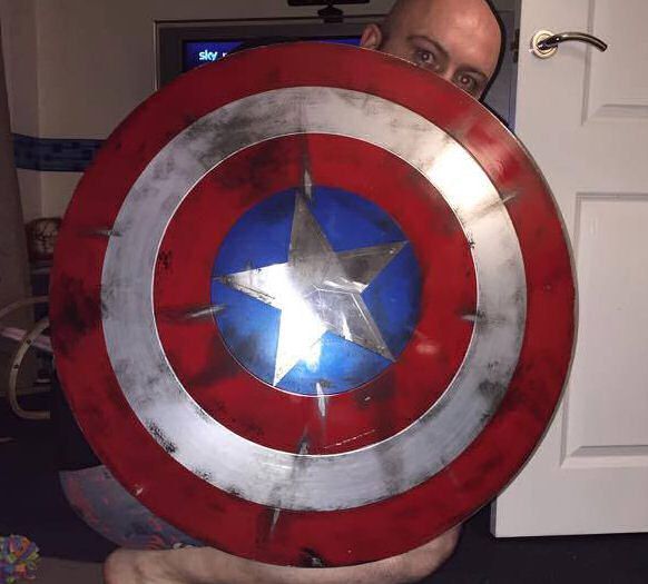 bouclier-shield-captain-america-used-use-cosplay-accessoire [582 x 525]