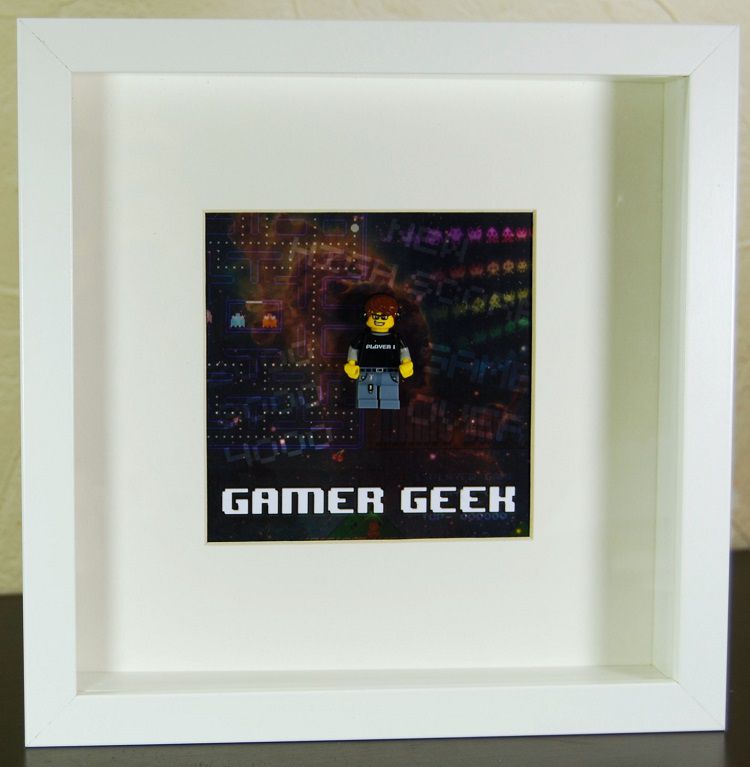 lego-frame-figure-cadre-figurine-tableau-movie-gamer-geek [750 x 767]