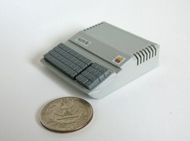 apple-2-e-mini-ordinateur-replique-imprimante-3d [650 x 482]