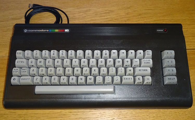 commodore-16-clavier-USB-PC [750 x 463]