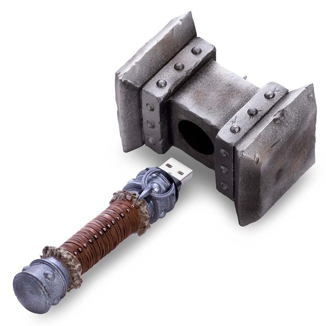 warcraft-marteau-doomhammer-replique-cable-recharge-transfert-data-donnee-650-x-650